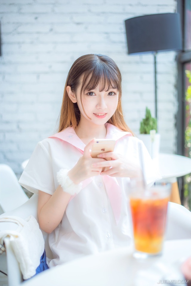 江湖虽然是少数人的，但江湖要多数人都看见。——韩寒《长安乱》